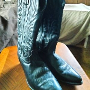 Men's cowboy boots